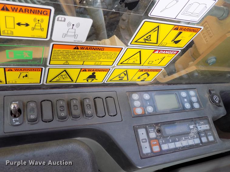 image for item FH9099 2012 Caterpillar 324E L excavator