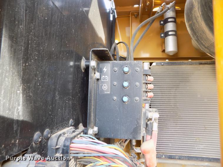 image for item FH9099 2012 Caterpillar 324E L excavator