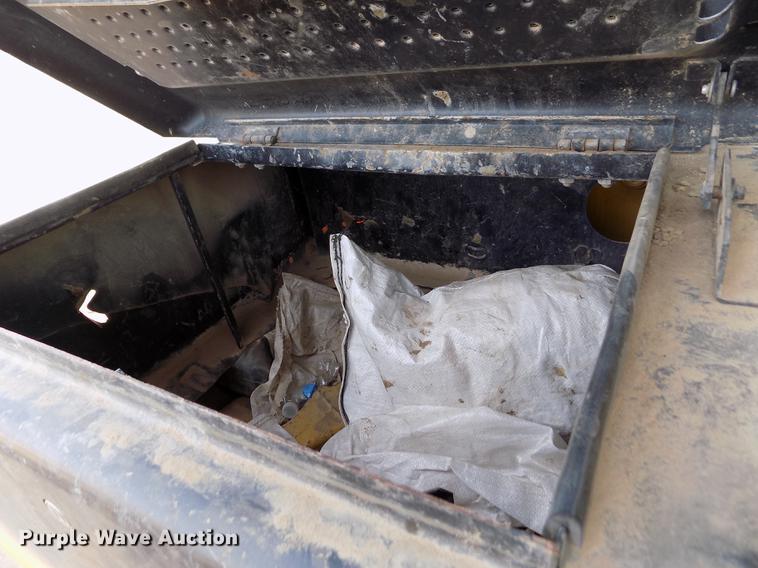 image for item FH9099 2012 Caterpillar 324E L excavator