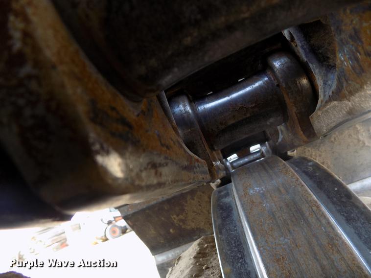 image for item FH9099 2012 Caterpillar 324E L excavator