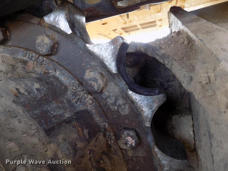 image for item FH9099 2012 Caterpillar 324E L excavator