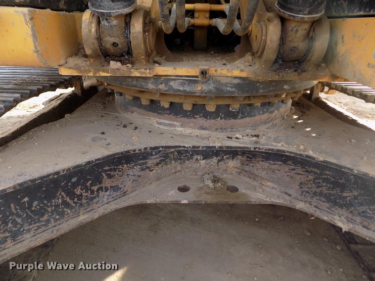 image for item FH9099 2012 Caterpillar 324E L excavator