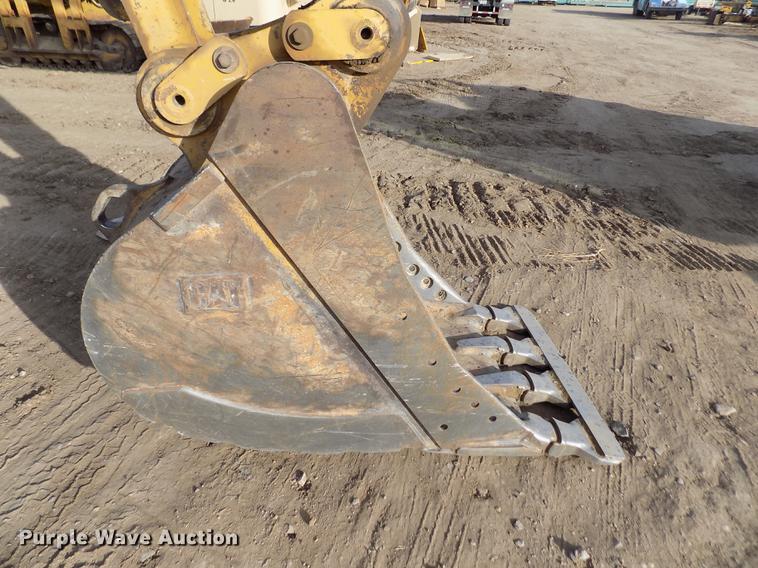 image for item FH9099 2012 Caterpillar 324E L excavator