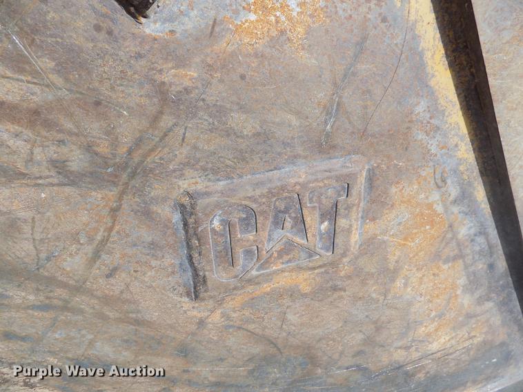 image for item FH9099 2012 Caterpillar 324E L excavator