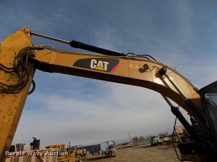 image for item FH9099 2012 Caterpillar 324E L excavator