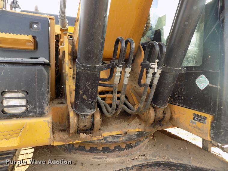 image for item FH9099 2012 Caterpillar 324E L excavator