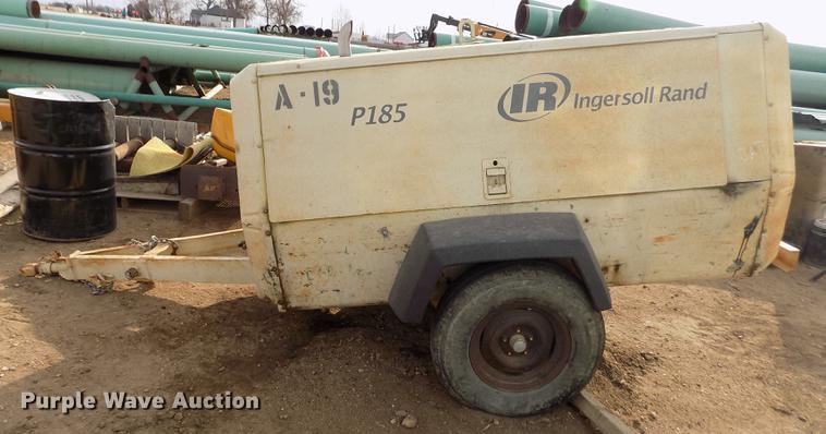 image for item FH9102 1993 Ingersoll Rand P185 compressor