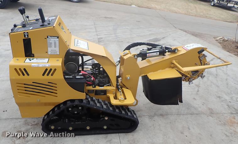image for item FL9581 2017 Vermeer SC30TX stump grinder