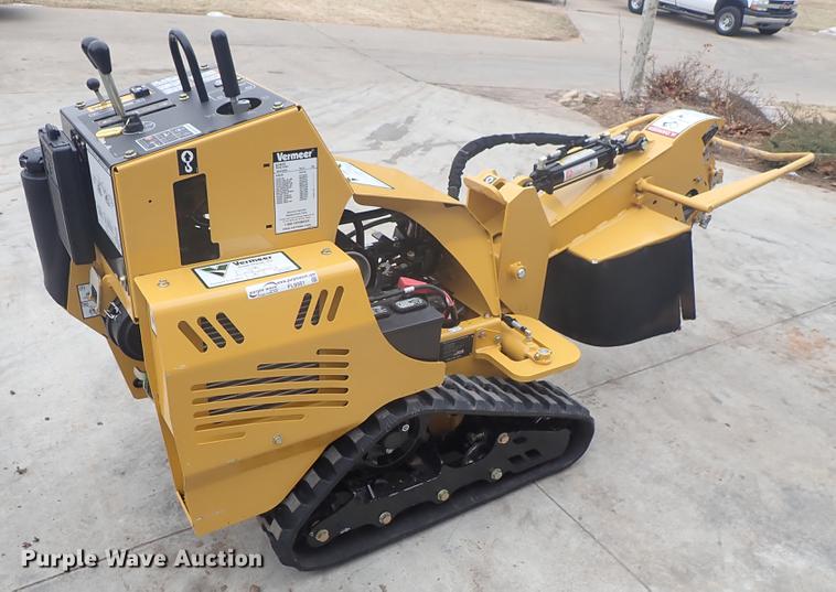 image for item FL9581 2017 Vermeer SC30TX stump grinder