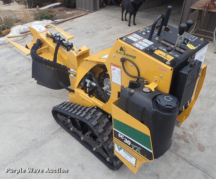 image for item FL9581 2017 Vermeer SC30TX stump grinder