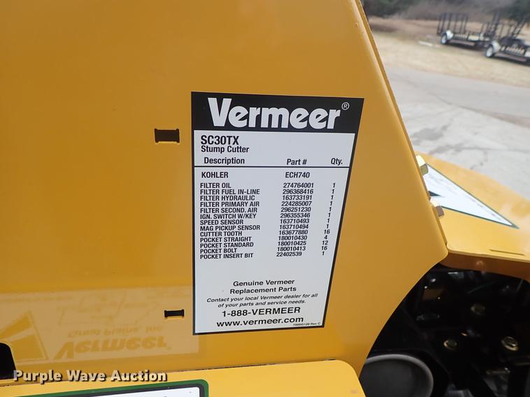image for item FL9581 2017 Vermeer SC30TX stump grinder