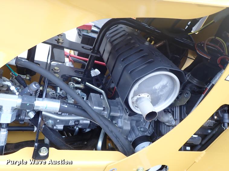 image for item FL9581 2017 Vermeer SC30TX stump grinder