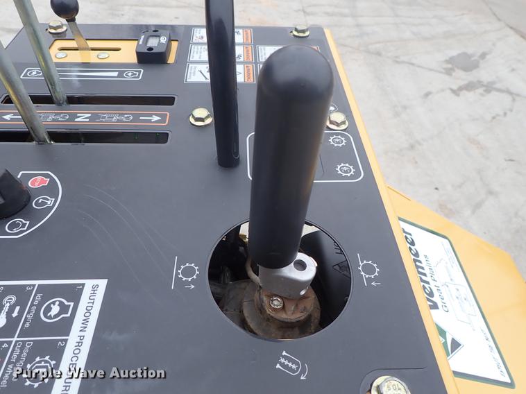 image for item FL9581 2017 Vermeer SC30TX stump grinder