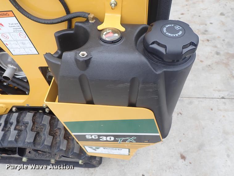 image for item FL9581 2017 Vermeer SC30TX stump grinder