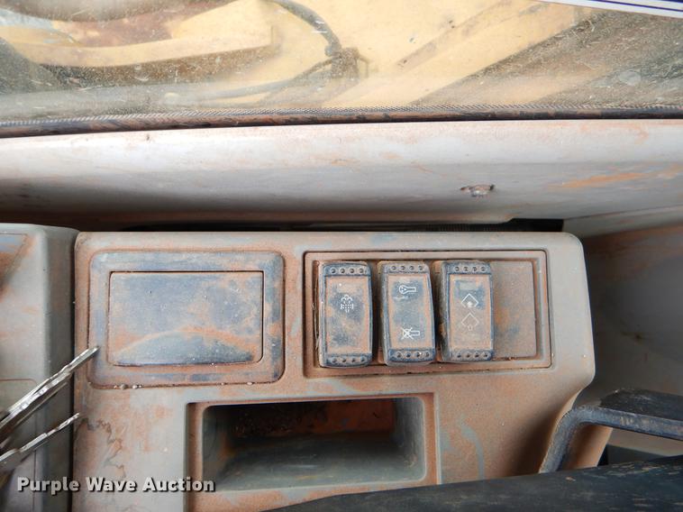 image for item FQ9571 2013 John Deere 350G excavator