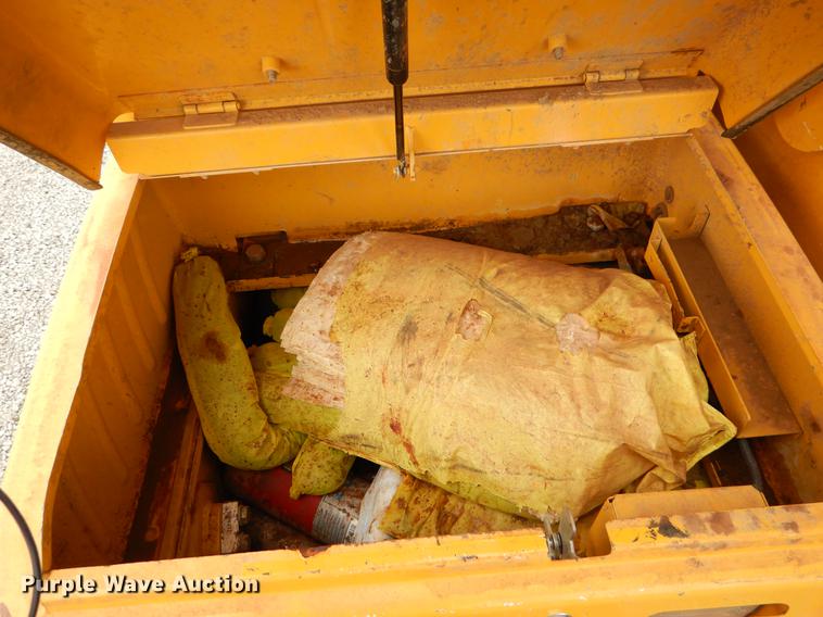 image for item FQ9571 2013 John Deere 350G excavator