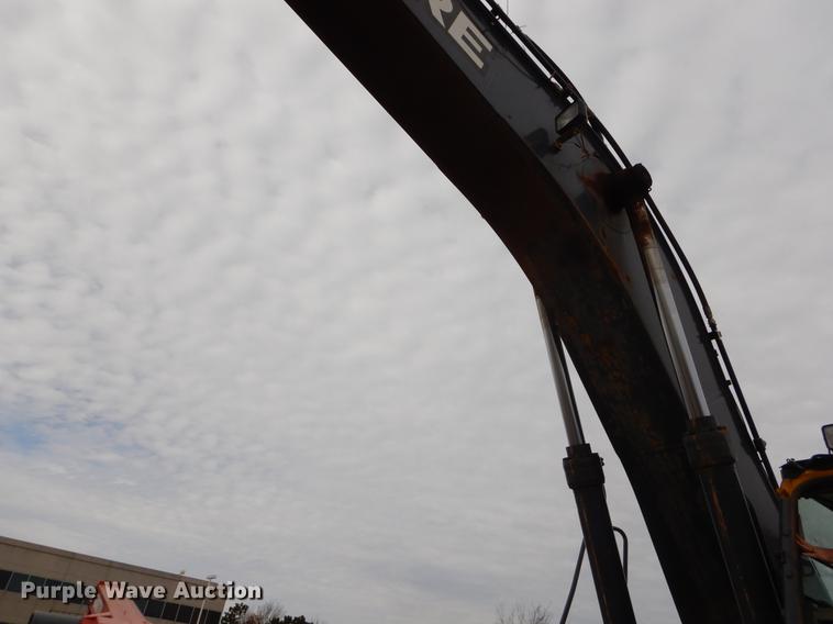 image for item FQ9571 2013 John Deere 350G excavator