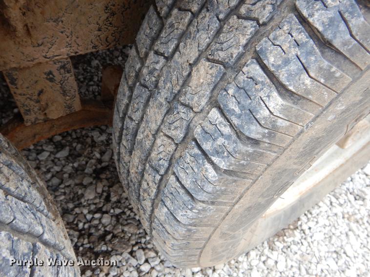 image for item FQ9579 2014 Road Boss utility trailer