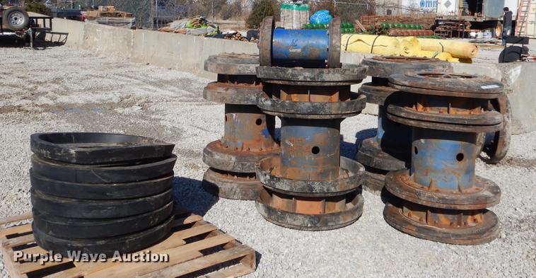 image for item FQ9584 (6) caliper pigs