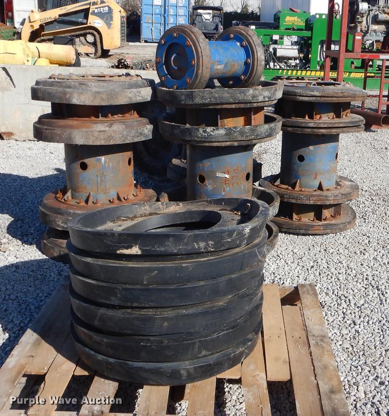 image for item FQ9584 (6) caliper pigs