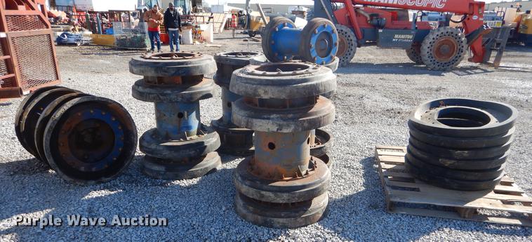 image for item FQ9584 (6) caliper pigs