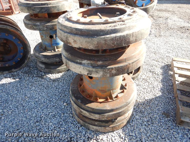 image for item FQ9584 (6) caliper pigs