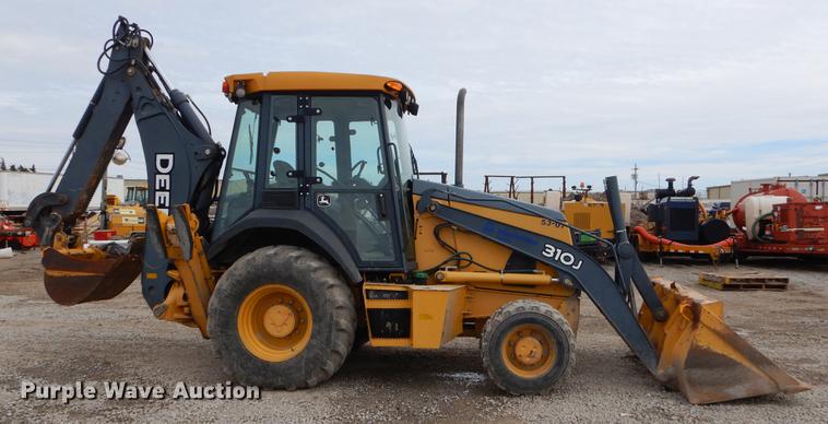 image for item FQ9585 2012 John Deere 310J backhoe