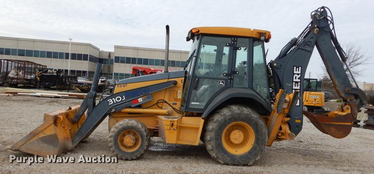 image for item FQ9585 2012 John Deere 310J backhoe