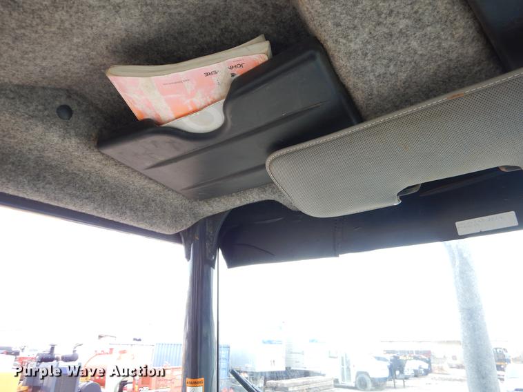 image for item FQ9585 2012 John Deere 310J backhoe