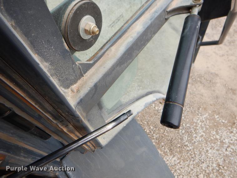 image for item FQ9585 2012 John Deere 310J backhoe