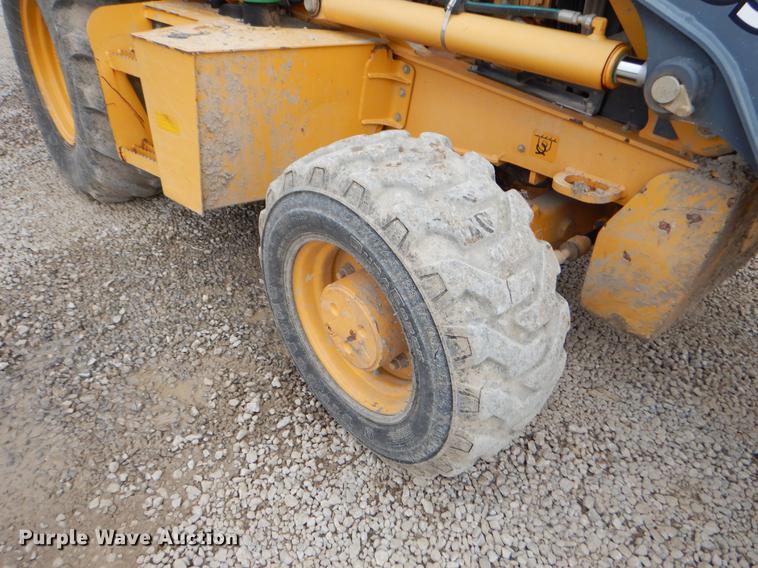 image for item FQ9585 2012 John Deere 310J backhoe