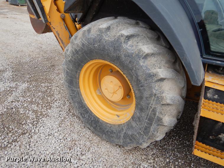 image for item FQ9585 2012 John Deere 310J backhoe