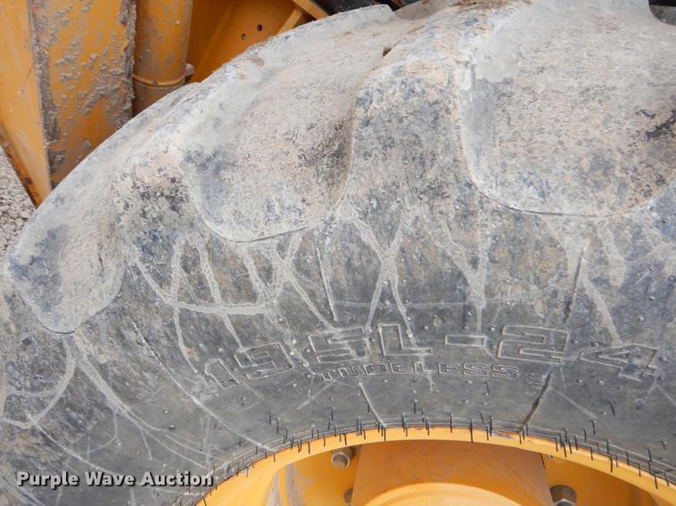 image for item FQ9585 2012 John Deere 310J backhoe