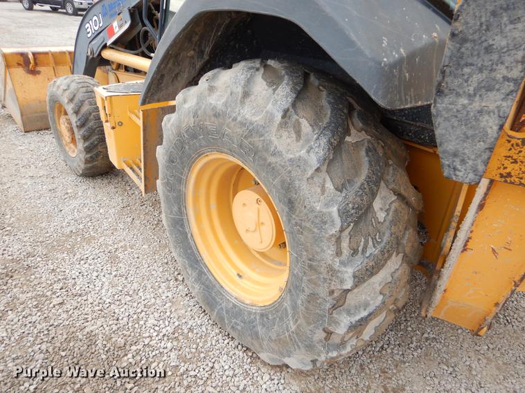image for item FQ9585 2012 John Deere 310J backhoe