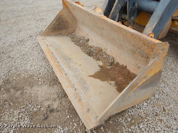 image for item FQ9585 2012 John Deere 310J backhoe