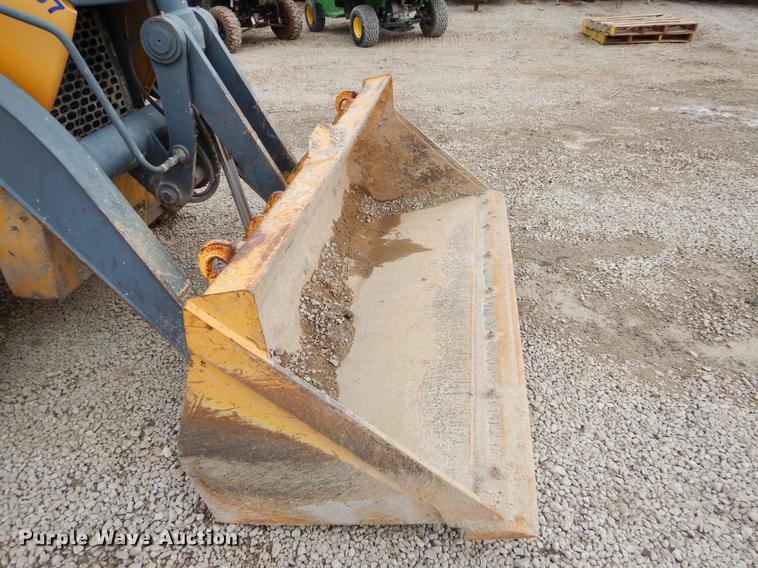 image for item FQ9585 2012 John Deere 310J backhoe