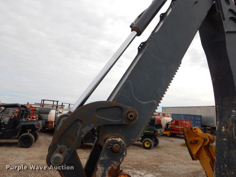 image for item FQ9585 2012 John Deere 310J backhoe