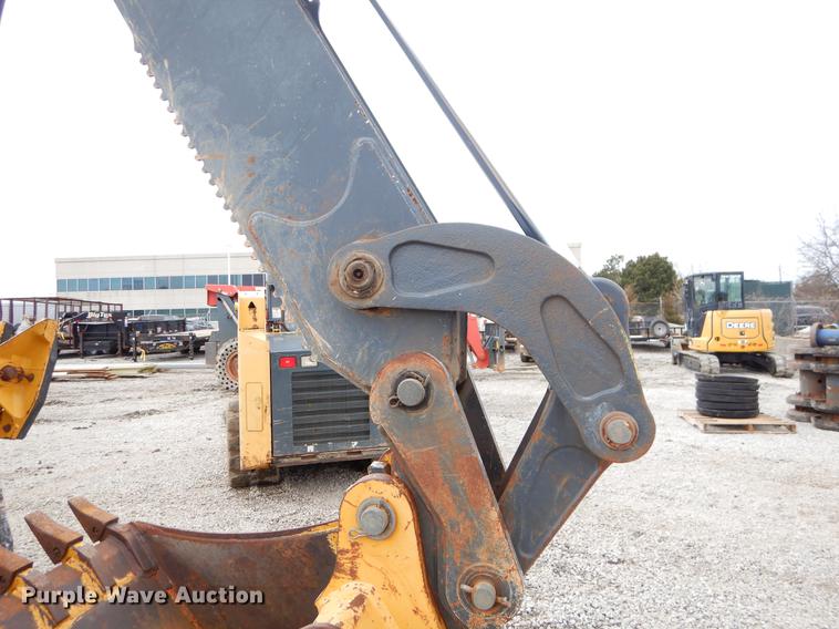 image for item FQ9585 2012 John Deere 310J backhoe