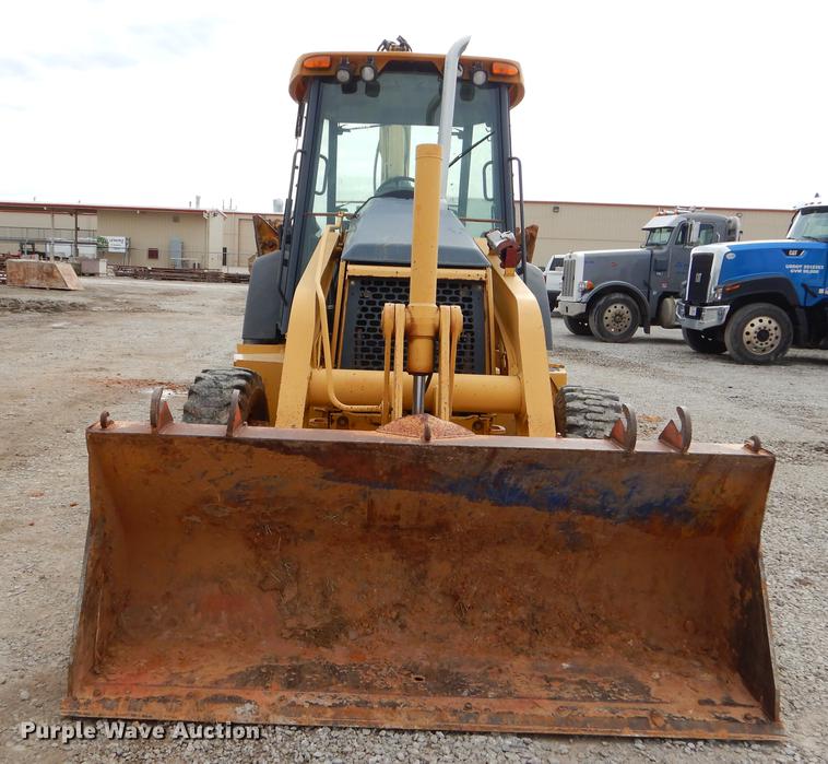 image for item FQ9586 2006 John Deere 310SG backhoe