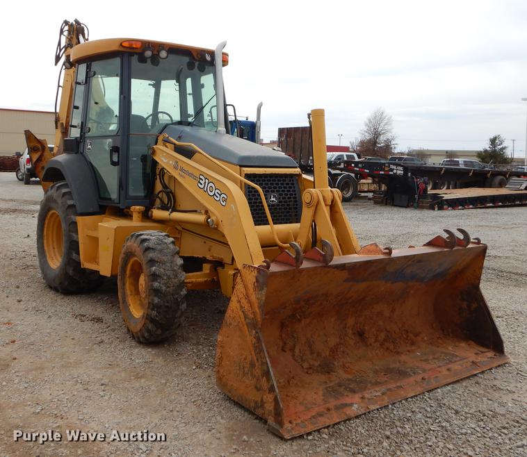 image for item FQ9586 2006 John Deere 310SG backhoe