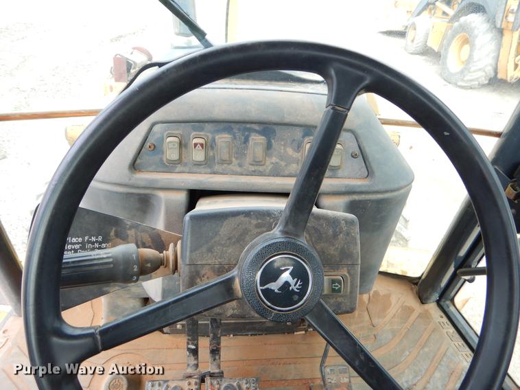 image for item FQ9586 2006 John Deere 310SG backhoe