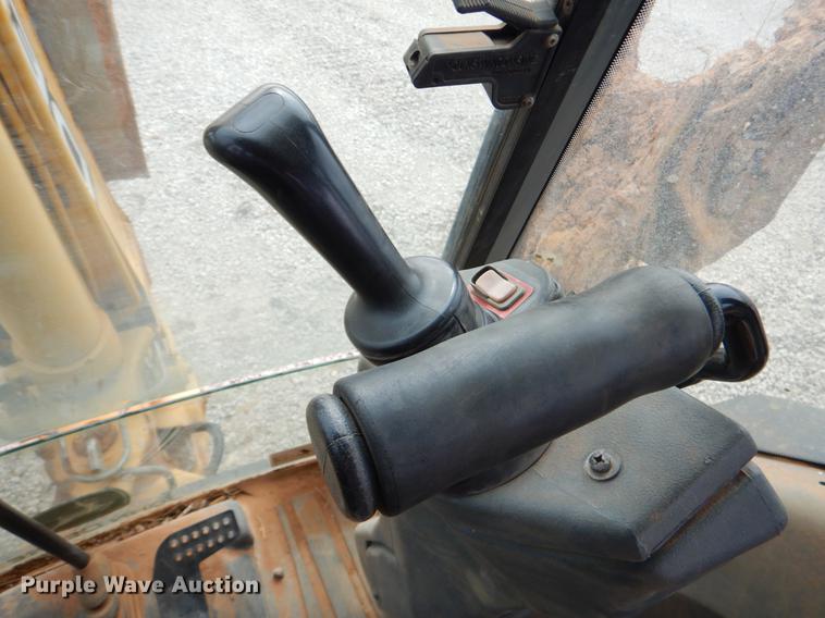 image for item FQ9586 2006 John Deere 310SG backhoe