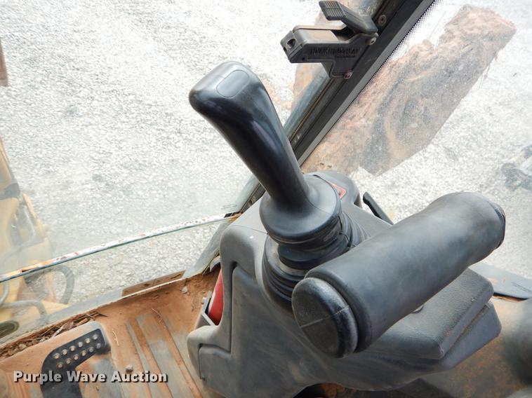 image for item FQ9586 2006 John Deere 310SG backhoe