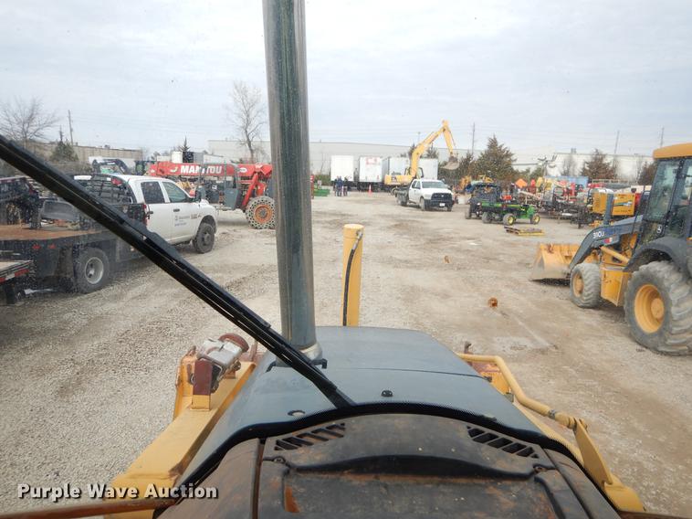 image for item FQ9586 2006 John Deere 310SG backhoe