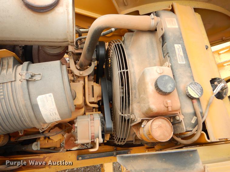 image for item FQ9586 2006 John Deere 310SG backhoe