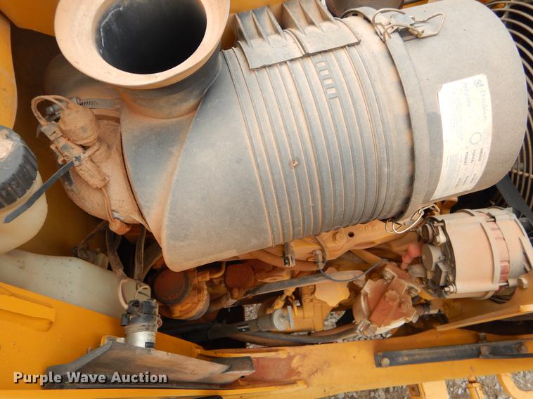 image for item FQ9586 2006 John Deere 310SG backhoe