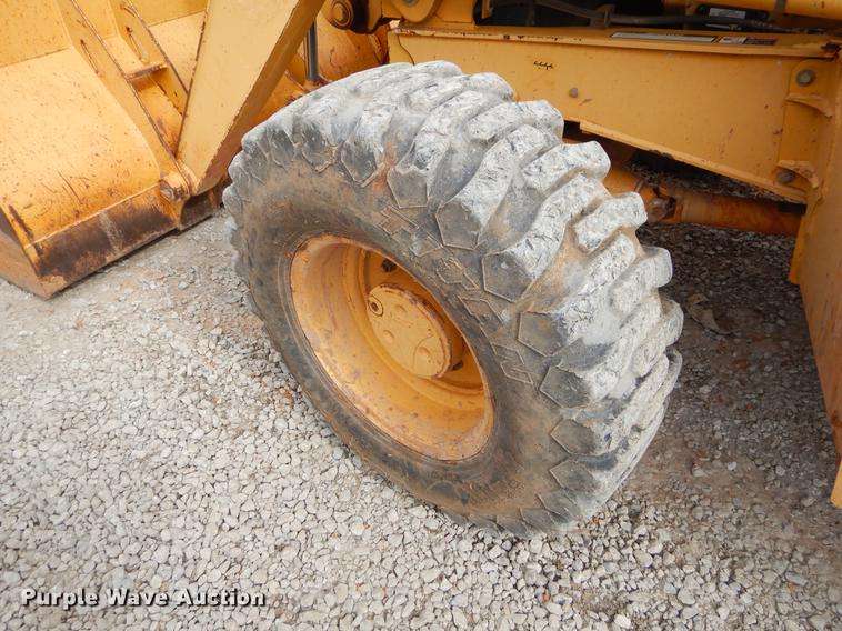 image for item FQ9586 2006 John Deere 310SG backhoe