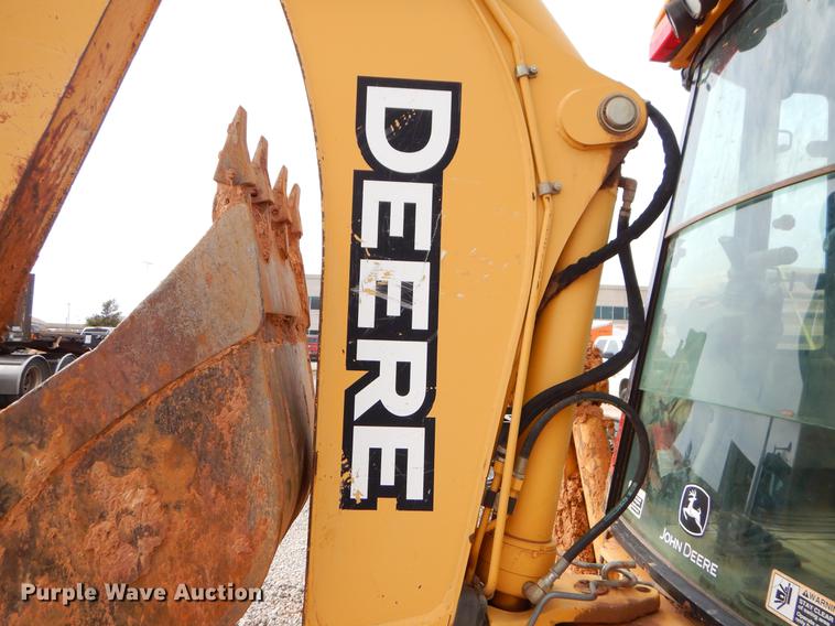 image for item FQ9586 2006 John Deere 310SG backhoe