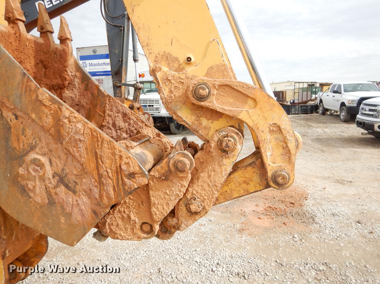 image for item FQ9586 2006 John Deere 310SG backhoe