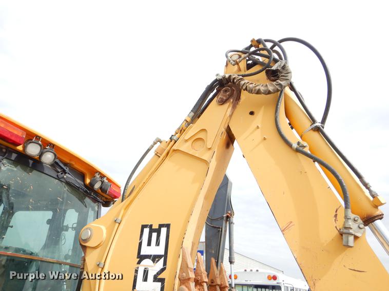 image for item FQ9586 2006 John Deere 310SG backhoe